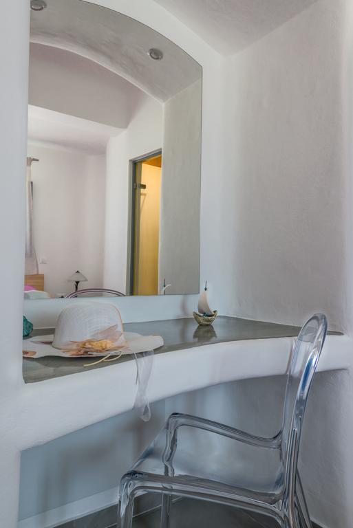 Aspronisi Luxury Villa With Caldera View Megalochori  Zimmer foto